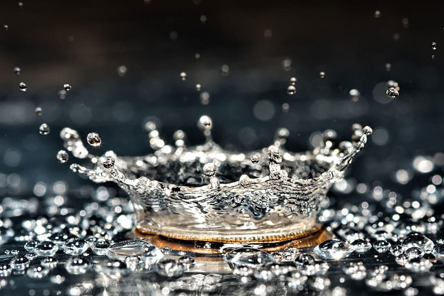 A dime dropping in water