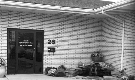 Front entrance to Financial Legacy Partners Wealth Advisors of Raymond James