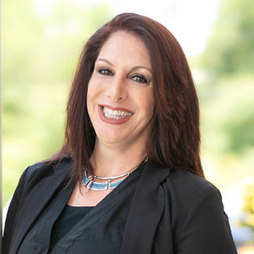Annette Sciacchitano headshot