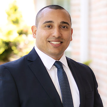 Benjamin Nieves headshot