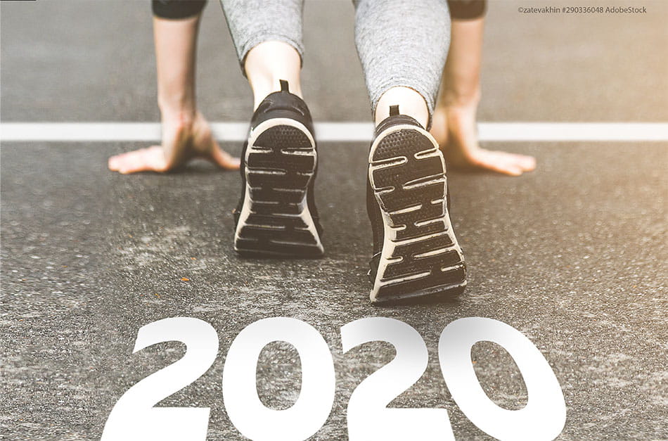 Runner at the starting line marked 2020