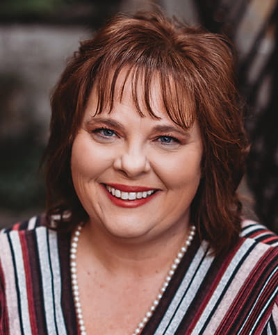 Julie Cook Davis Bio Photo