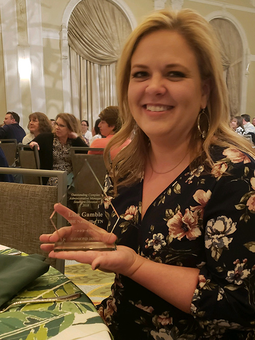 Lisa Gamble named Southern Division Operations Manager of the Year